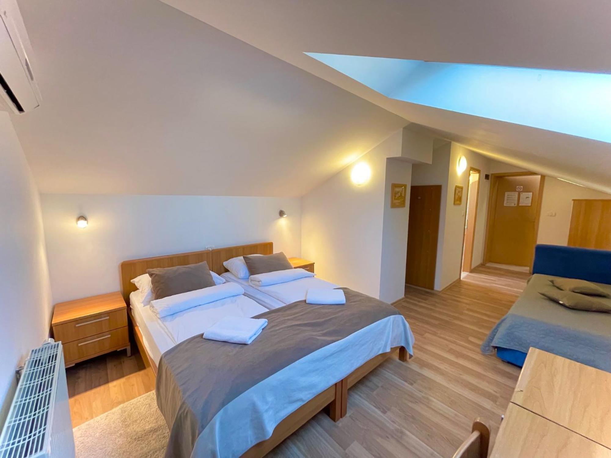 Garni Hotel Keltika Izola Eksteriør billede
