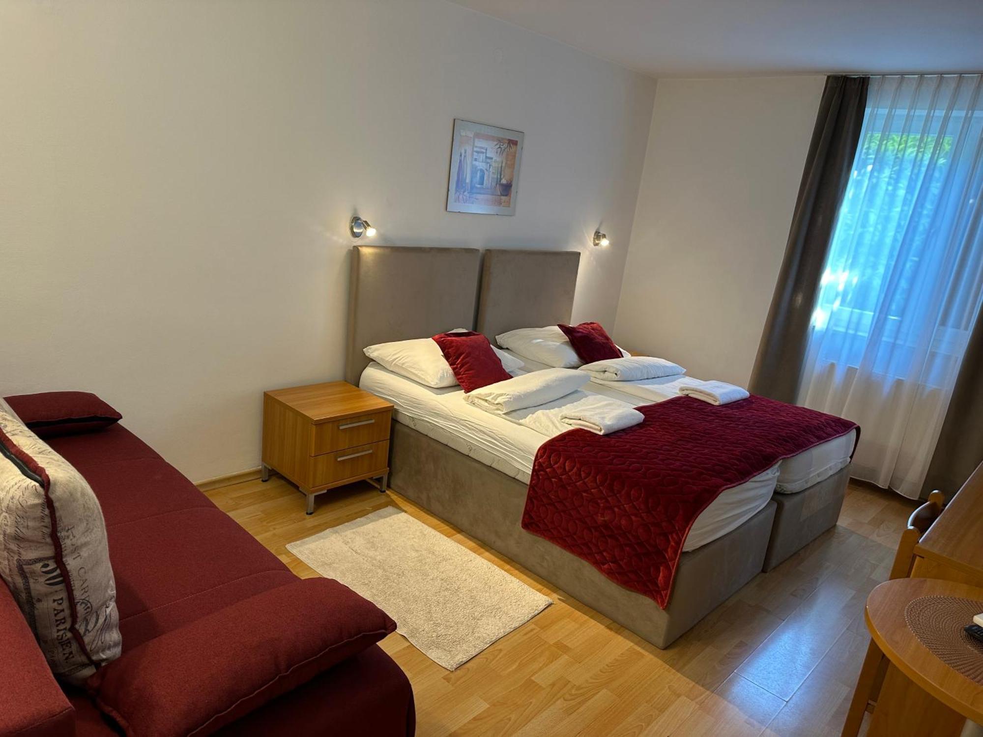 Garni Hotel Keltika Izola Eksteriør billede