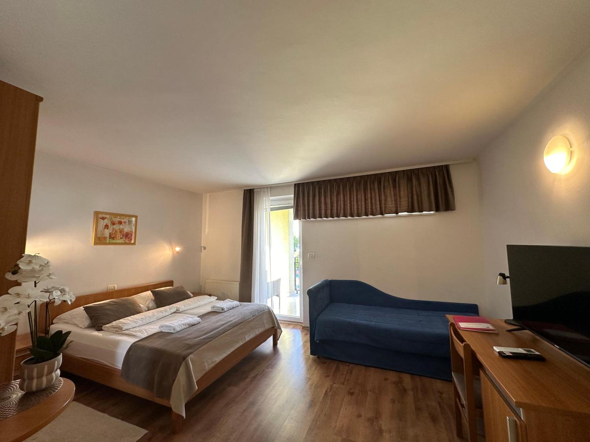 Garni Hotel Keltika Izola Eksteriør billede