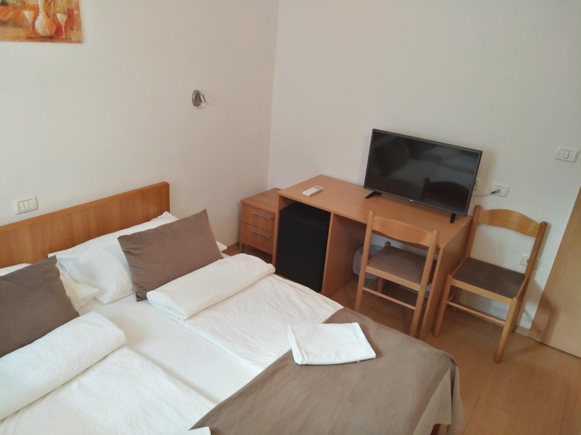 Garni Hotel Keltika Izola Eksteriør billede