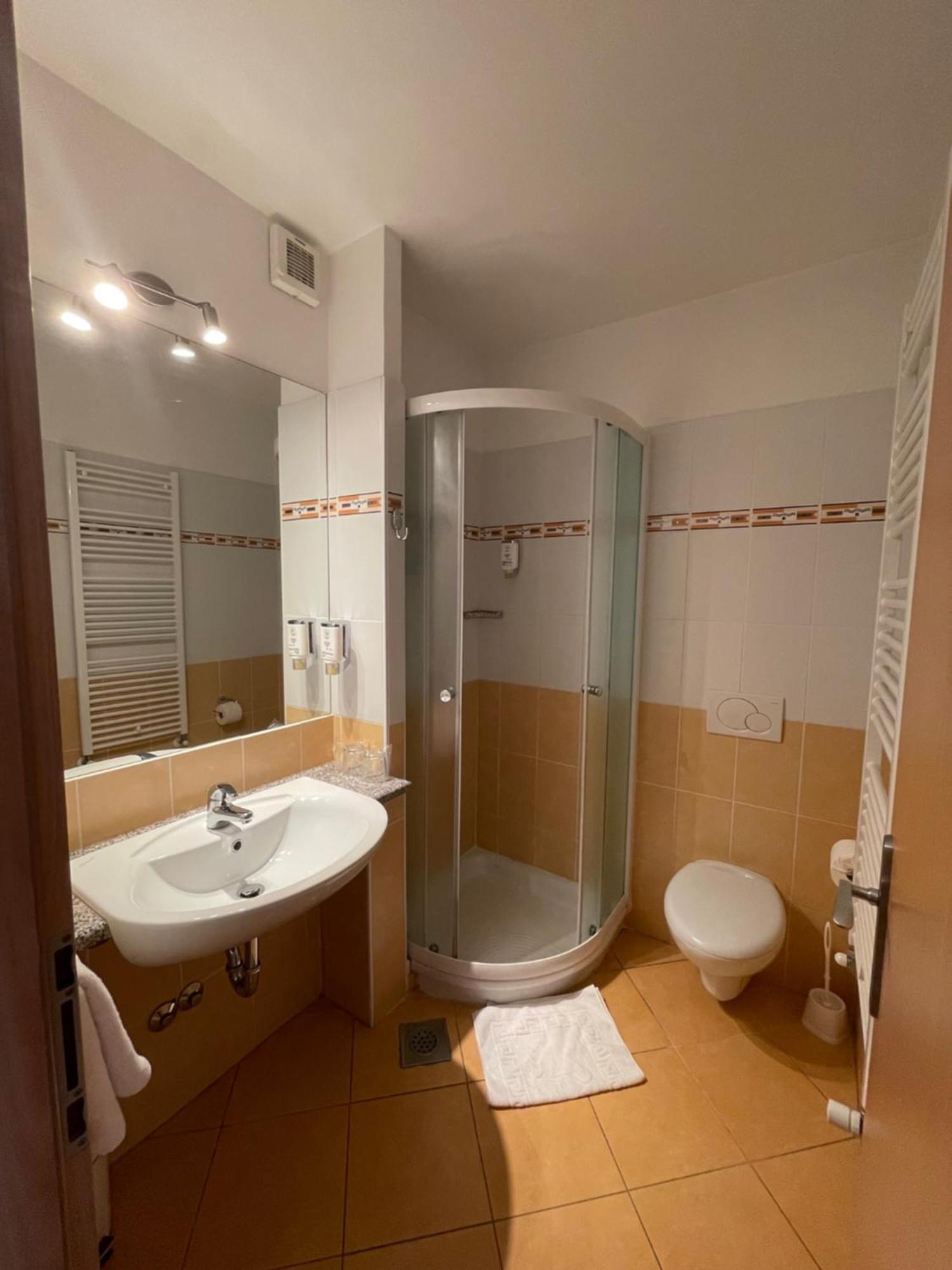 Garni Hotel Keltika Izola Eksteriør billede