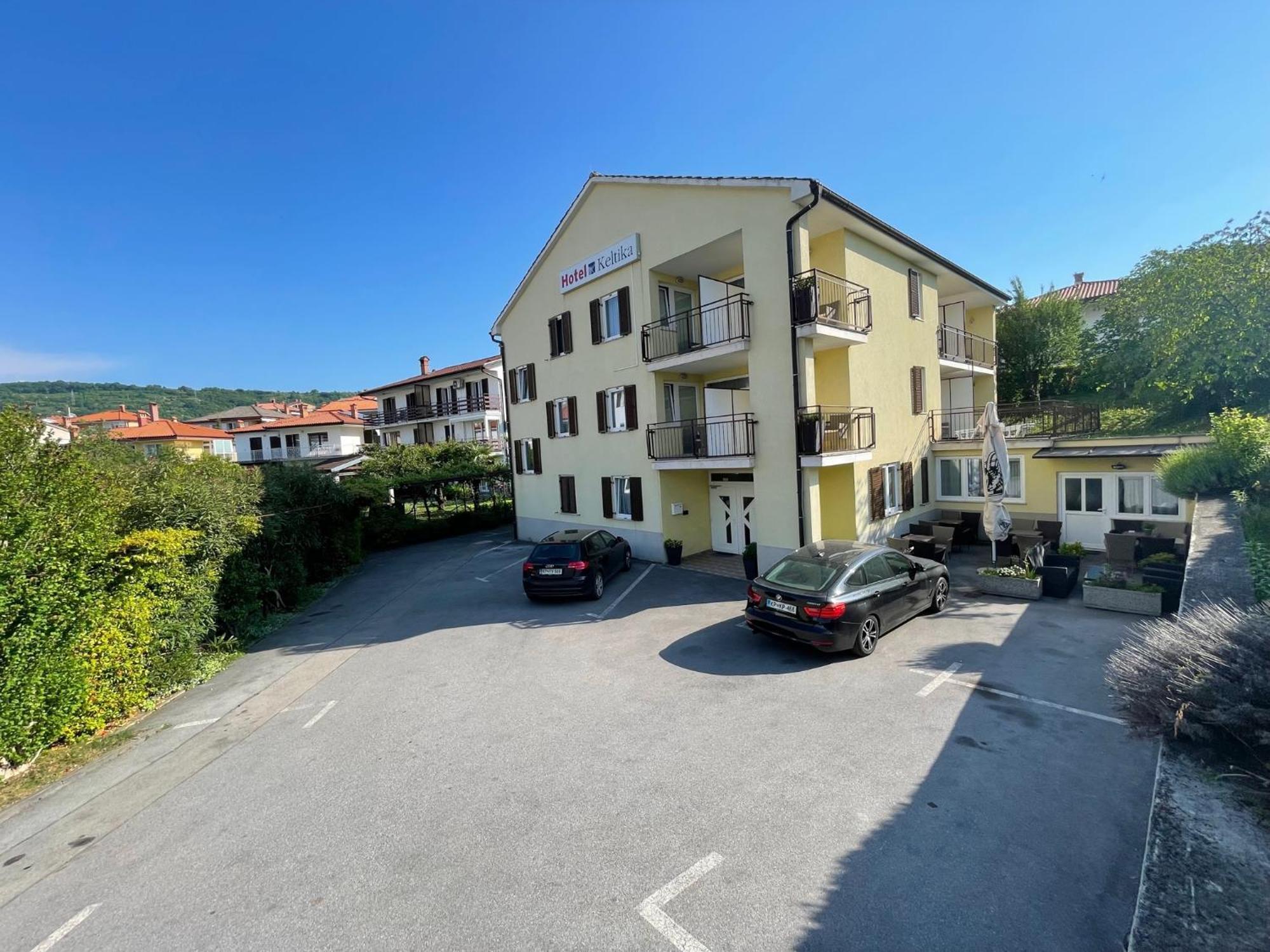 Garni Hotel Keltika Izola Eksteriør billede