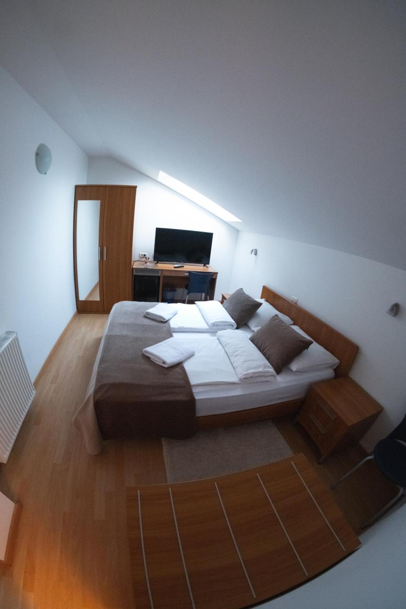 Garni Hotel Keltika Izola Eksteriør billede