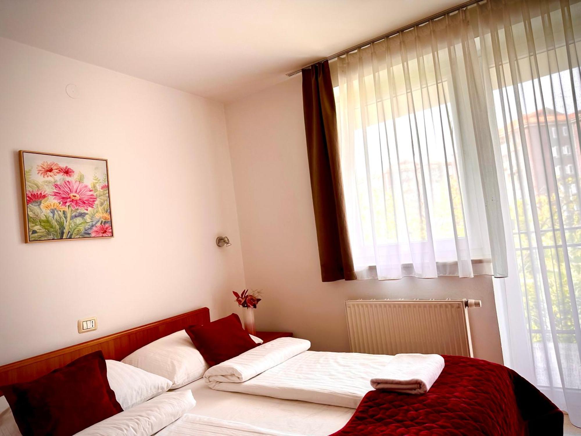 Garni Hotel Keltika Izola Eksteriør billede