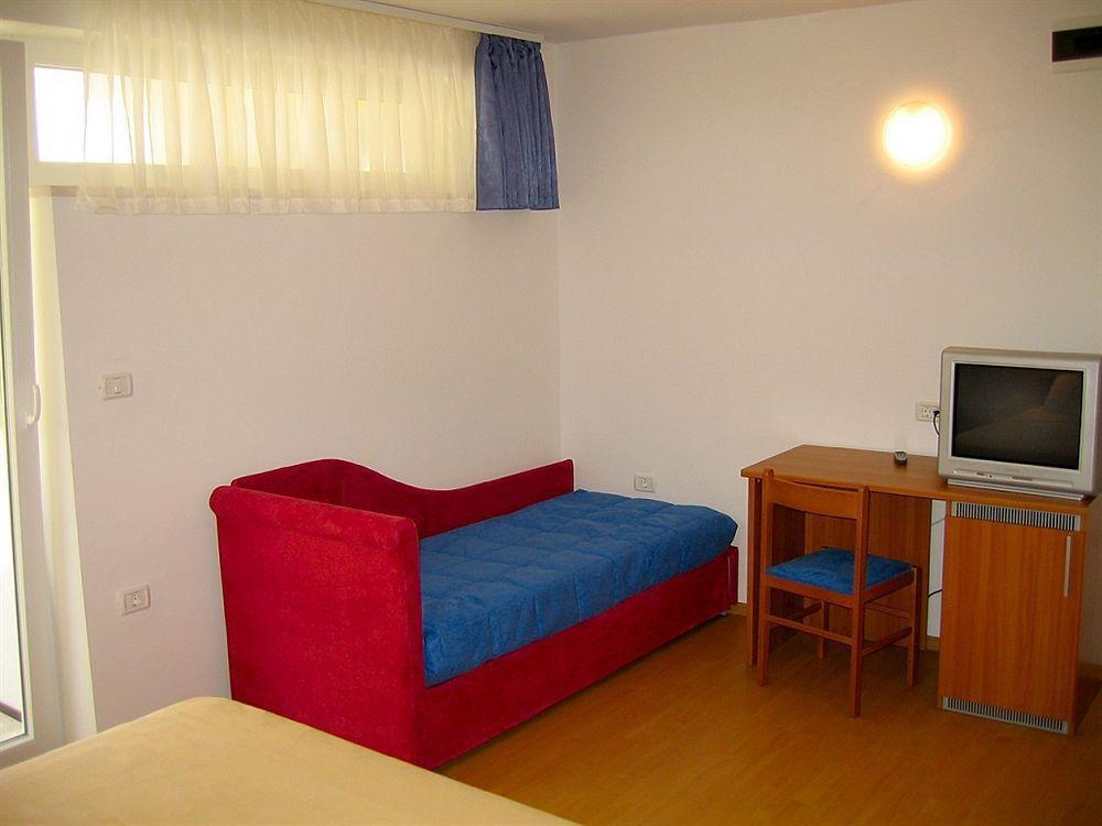 Garni Hotel Keltika Izola Eksteriør billede