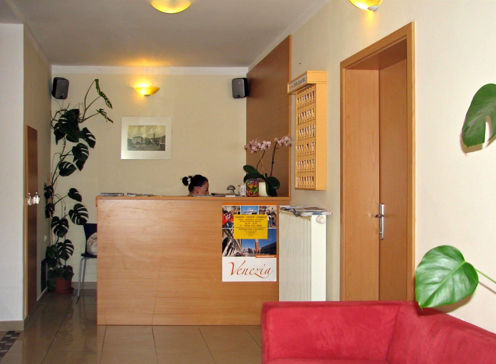 Garni Hotel Keltika Izola Eksteriør billede